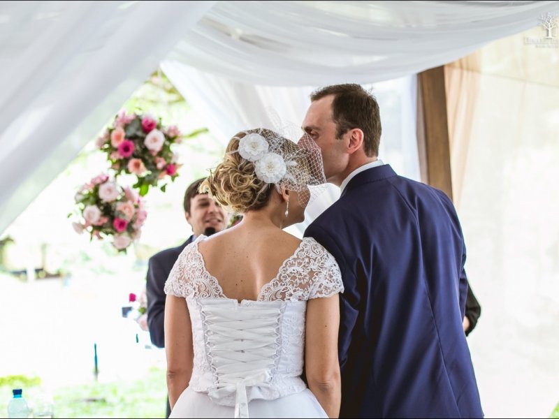 Decoração flores suspensas - Casamento