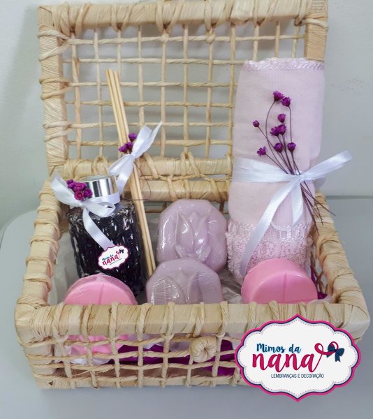 Cestas de Presente com Toalhas, Aromatizador de Ambiente e Sabonetes Artesanais